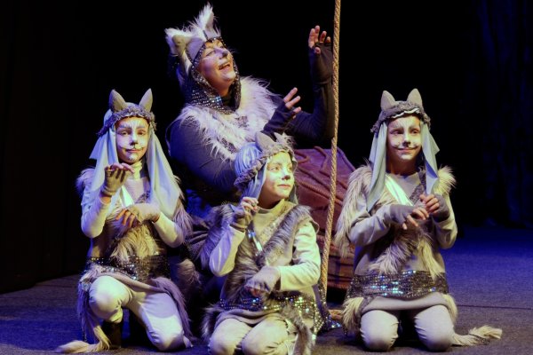 Драматические театры Сыктывкара и Котласа едут друг к другу в гости