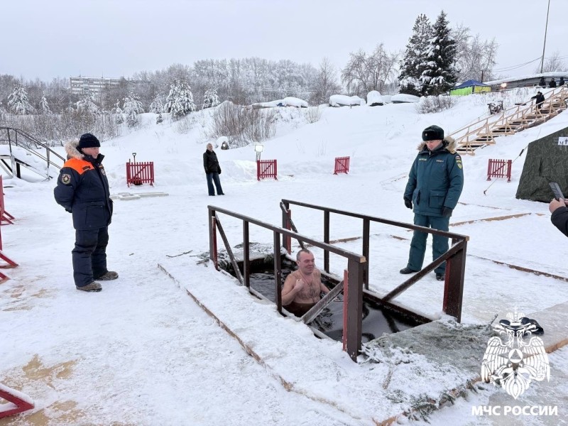 Более 7 тысяч жителей Коми приняли участие в крещенских купаниях