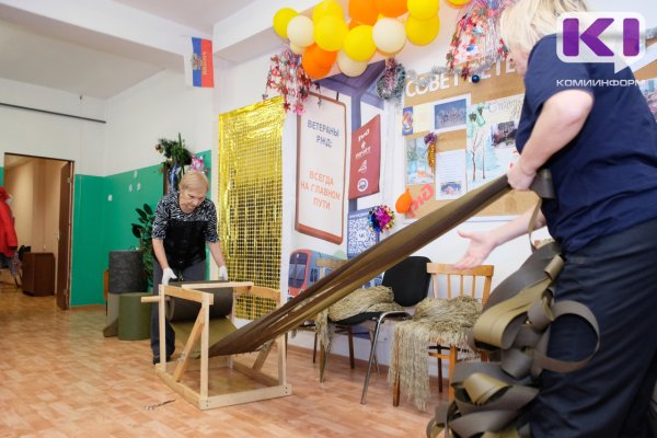 Волонтеры Усть-Вымского района объявили сбор на изготовление масксетей для фронта