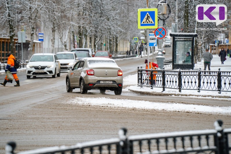 Светофоры, барьеры и проекторы: в Сыктывкаре подвели итоги работы по безопасности на дорогах за 2025 год