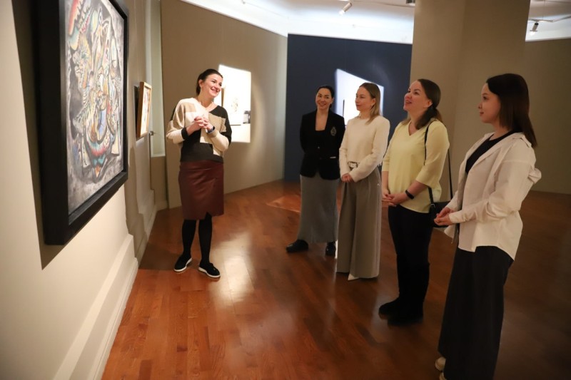 Министр культуры и архивного дела Республики Коми исполнила желание 13-летней Яны