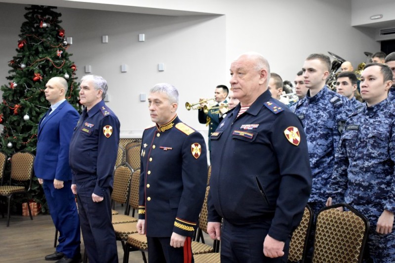 В Сыктывкаре состоялось торжественное мероприятие, посвящённое выпуску сотрудников вневедомственной охраны Росгвардии