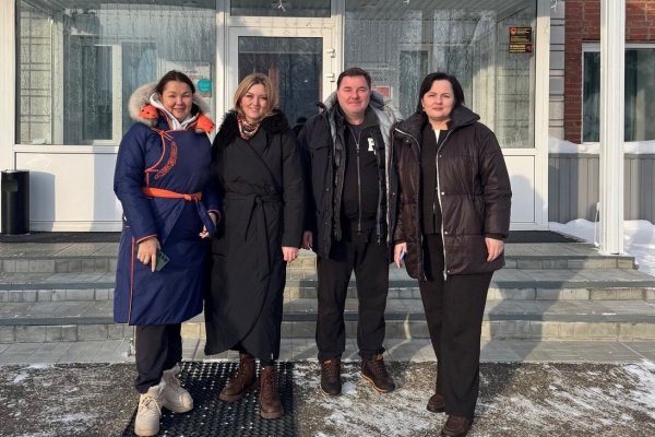 Соцобъекты СЛПК посетили министры спорта и туризма Коми 