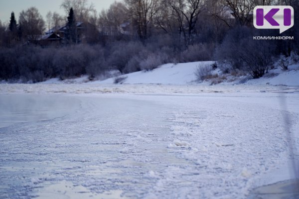 В палатке на берегу реки Усы обнаружено тело мужчины 

