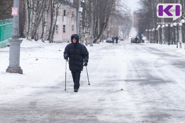 Социальные пенсии с апреля проиндексируют на 6,8%