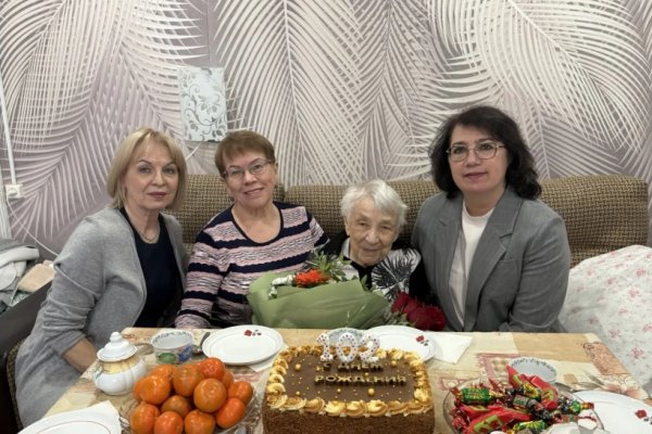 Жительница Усть-Вымского района, труженик тыла Александра Мягкова отметила 102-летие