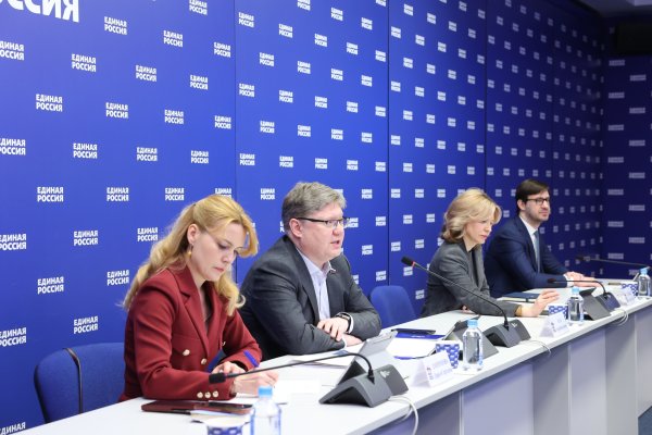 Андрей Исаев: При поддержке 