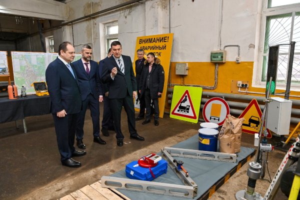 По поручению Ростислава Гольдштейна в Сыктывкаре проведут масштабный ремонт дорог