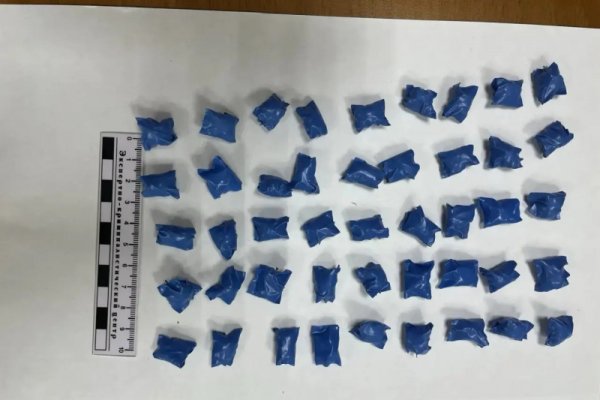 Полицейские с поличным задержали студента ухтинского вуза по подозрению в незаконном обороте наркотиков