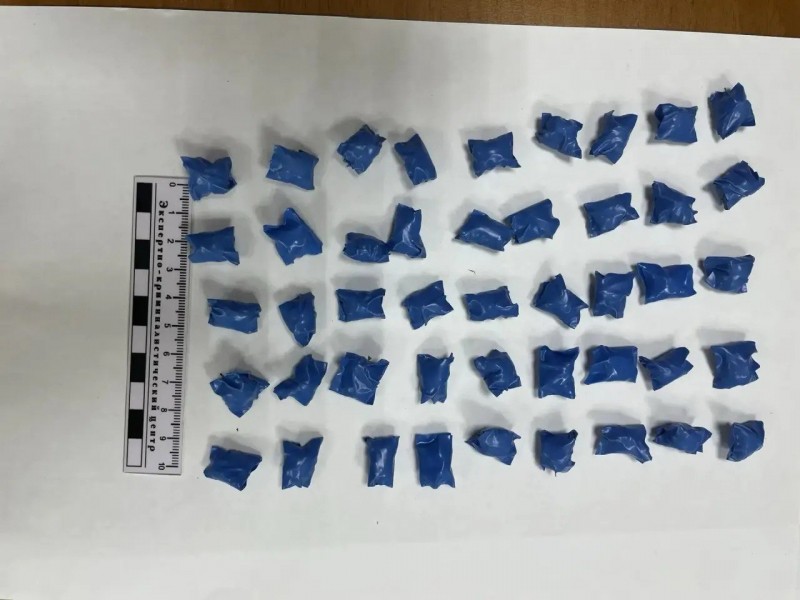 Полицейские с поличным задержали студента ухтинского вуза по подозрению в незаконном обороте наркотиков