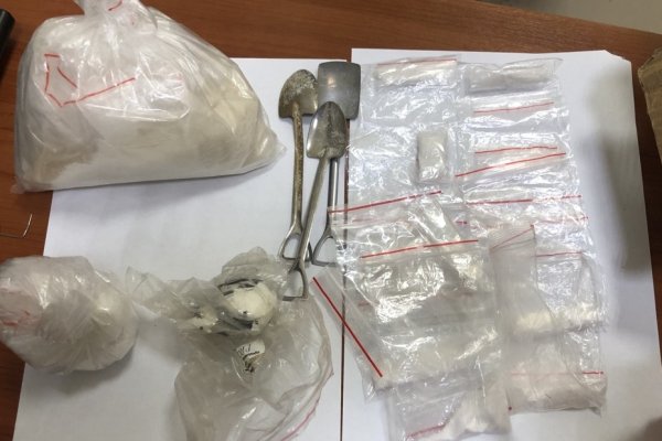 УФСБ по Коми задержали на объездной трассе в Сыктывдине наркодилера со 160 граммами синтетики
