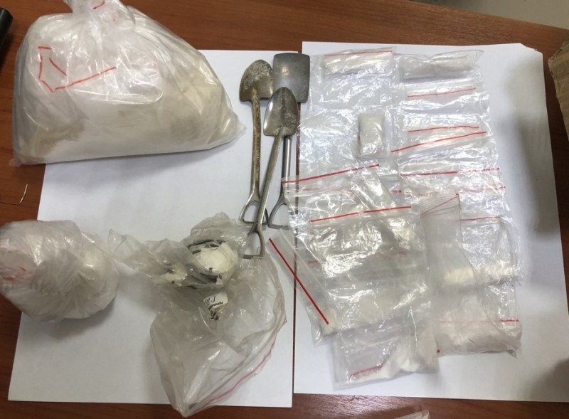 УФСБ по Коми задержали на объездной трассе в Сыктывдине наркодилера со 160 граммами синтетики
