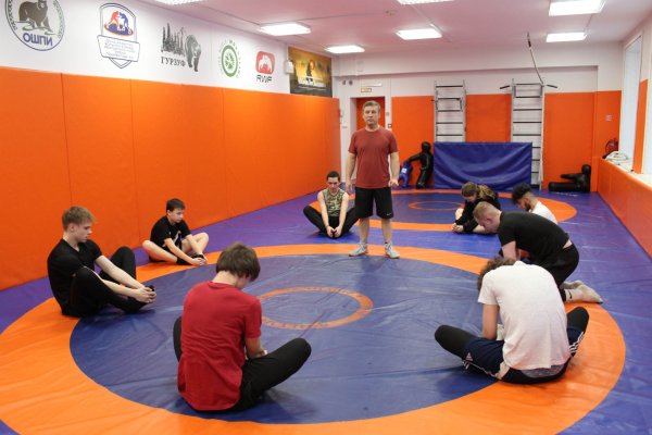 Характер и силу воспитанники Детского дома им. А.Католикова укрепляют на вольной борьбе