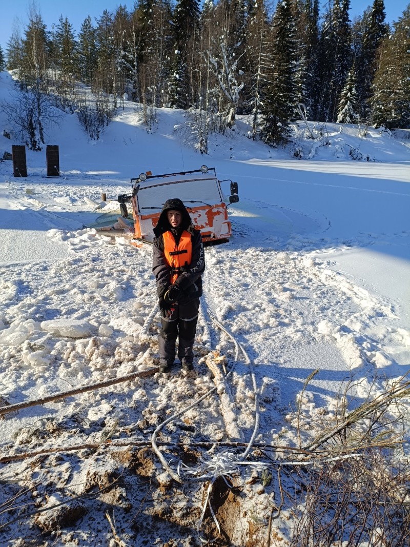 ВОСВОД Ухта совместно с Рыбоохраной провели рейд после съезда КамАЗа в реку 