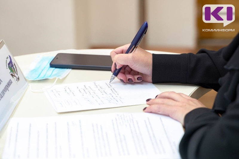 Жители России готовы тратить на репетиторов более 11 тысяч рублей в месяц