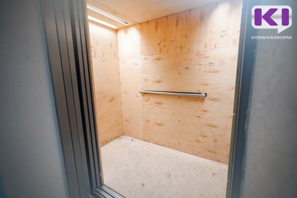 Застряли в лифте: Служба ГО и ЧС Коми рассказала, чего делать категорически нельзя 
