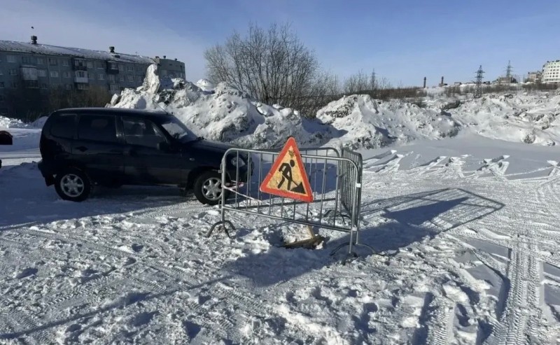 Ребенок провалился в смотровой колодец в Воркуте