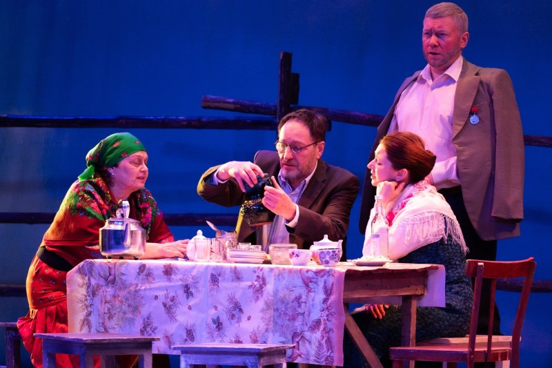 Спектакль "Коми бал" по пьесе Геннадия Юшкова стал хитом сельских гастролей