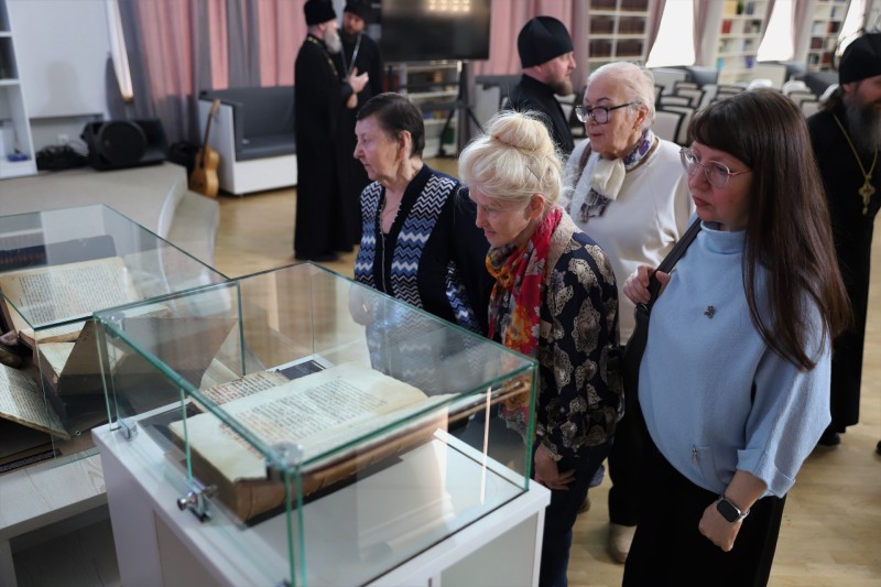 Духовные сокровища Коми края: в Национальной библиотеке прошёл День православной книги