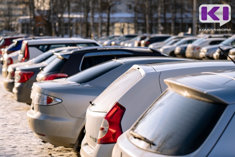 Житель Усинска умышленно заблокировал выезд чужой машины и получил штраф

