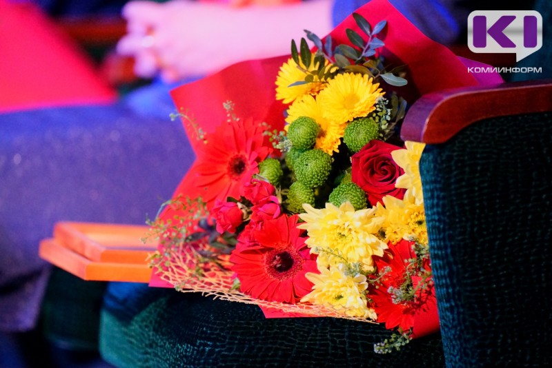 Владимир Путин отметил наградами семью из Коми медалью ордена "Родительская слава"