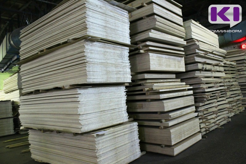 Минэкономики Коми принимает меры, чтобы собственник Жешартского фанкомбината запустил производство - Алексей Просужих