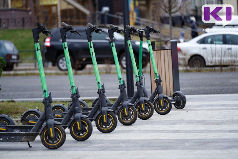 В Госдуме предложили ограничить скорость электросамокатов на тротуарах до 7 км/ч