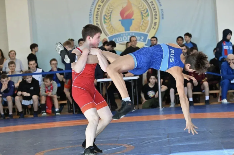 Закрытием всероссийских соревнований по вольной борьбе дан старт марафону "Сила России"