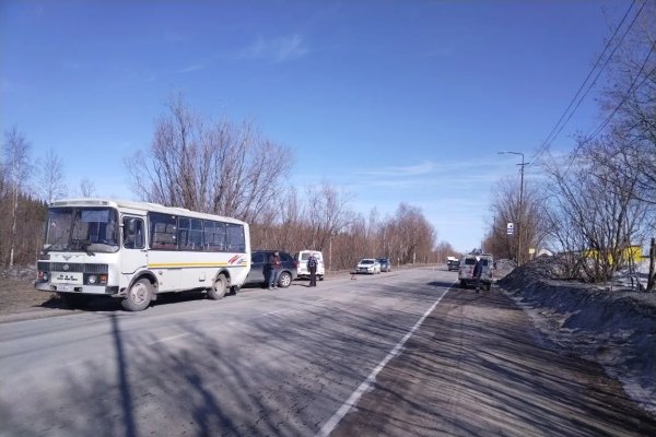 В Печоре Chevrolet протаранил автобус ПАЗ