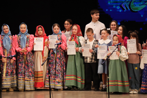 400 вокалистов приняли участие в Республиканском фестивале-конкурсе патриотической песни 