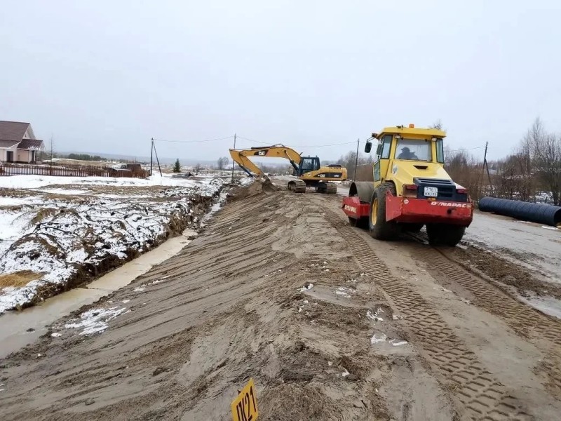 В Усть-Куломском районе обновляют участок региональной трассы