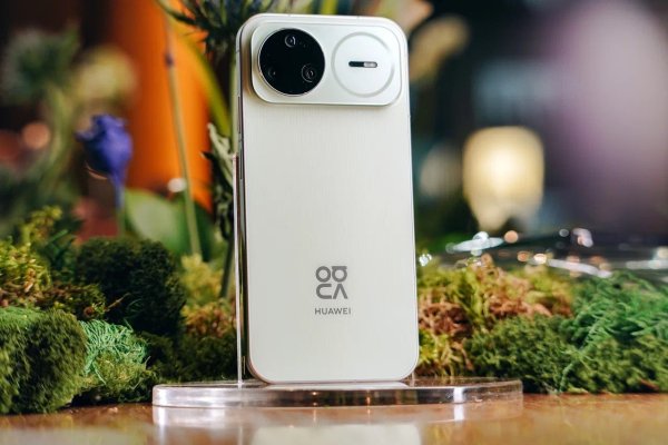 Жителям Коми доступен предзаказ смартфонов серии HUAWEI nova 15 в МТС