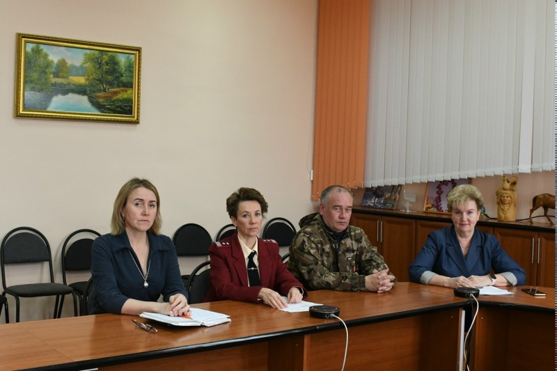 В Усть-Куломском районе взяли на контроль ситуацию с мышиной лихорадкой