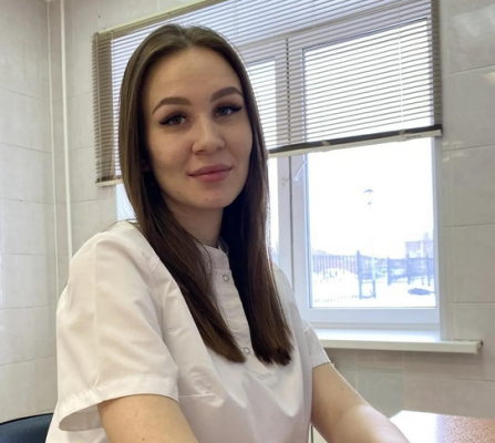 Из колледжа - в родную поликлинику: Наталья Чупрова вернулась работать фельдшером в Усинск

