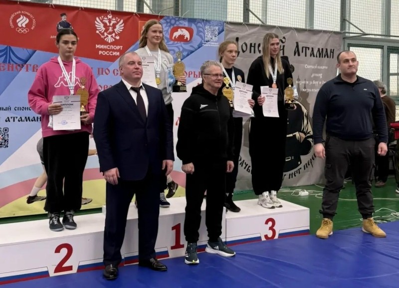 Представительница Коми стала бронзовым призером первенства России по вольной борьбе