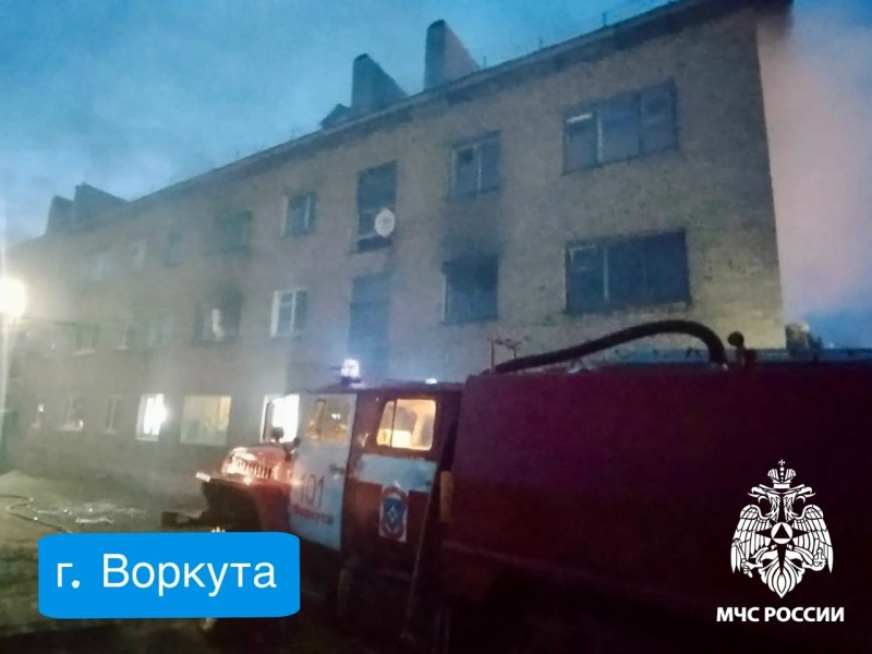 5 человек спасены, 28 эвакуированы, один погиб на пожарах в Коми 