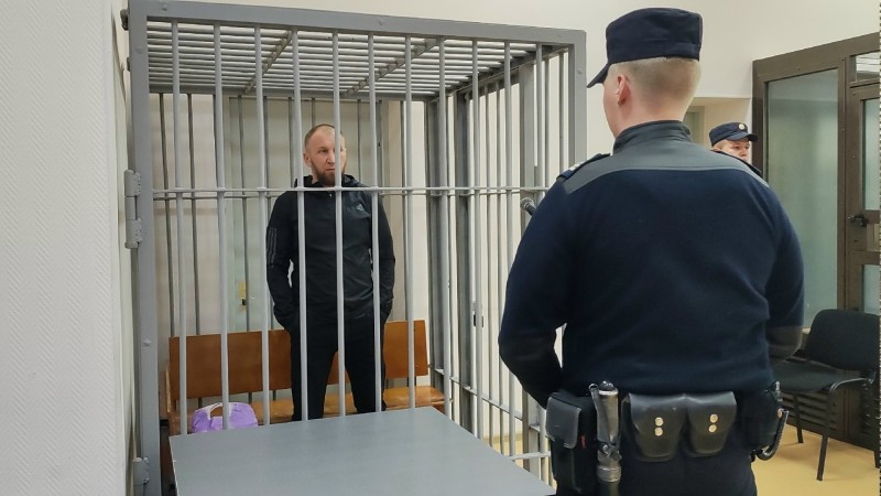 14 ударов ножом за тысячу рублей: убийце продавца торгового павильона в Сыктывкаре назначили 19 лет колонии 