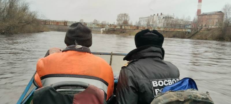 К поискам пропавшей на реке Ухте женщины подключилось Всероссийское общество спасания на водах  