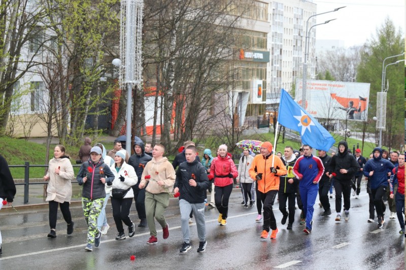 В Сыктывкаре МВД по Коми организовало патриотический пробег "1418 шагов до Победы"