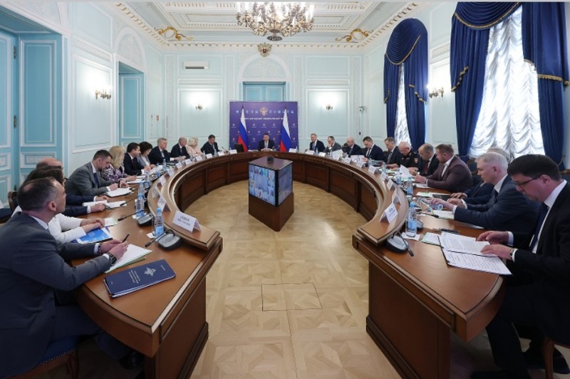 Совет при полномочном представителе президента в СЗФО рассмотрел вопросы в миграционной сфере